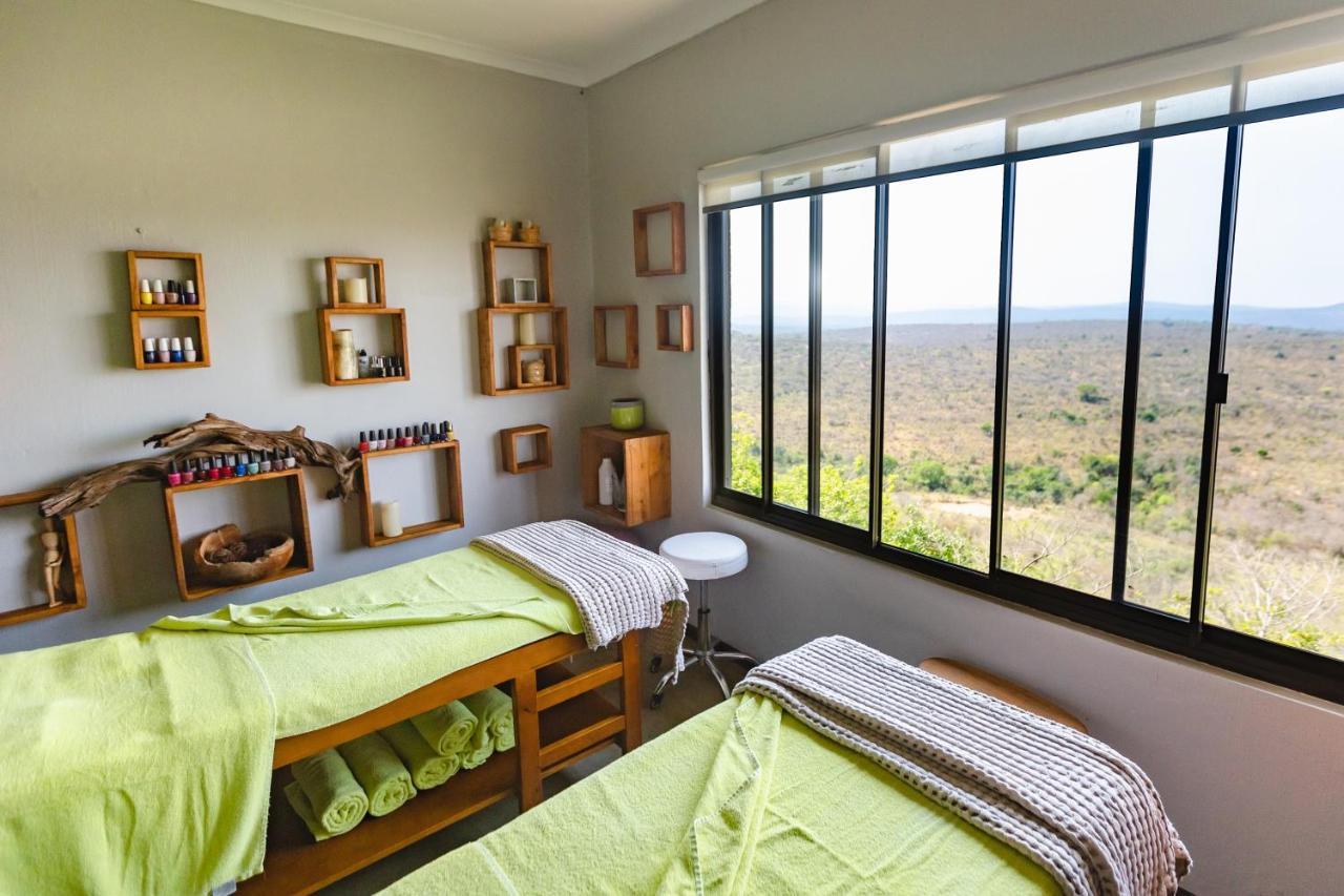 Rhino Ridge Safari Lodge KwaNompondo Bagian luar foto