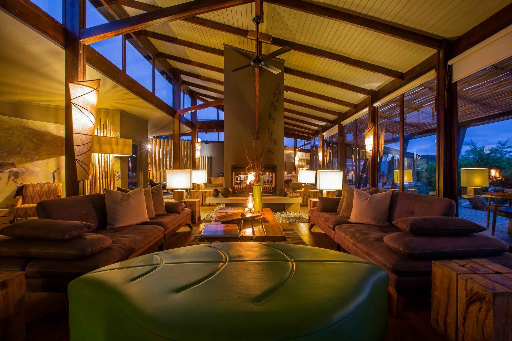 Rhino Ridge Safari Lodge KwaNompondo Bagian luar foto